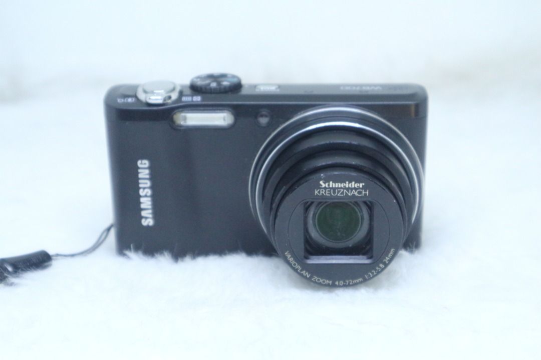 Samsung WB700 Schneider lens (Category: Cameras) located in Manila. Submitted by ultimogizmos (Listing ID 1277730650, Image 2). Description: Samsung WB700 the Samsung WB700 Featuring an independently made Schneider lens, 18x optical zoom from a wide 24mm, manual controls, a 3 inch LCD screen, 720p HD video recording, an HDMI port for quick and easy playback on a High Definition TV set. and smart filters to keep you entertained, it certainly looks