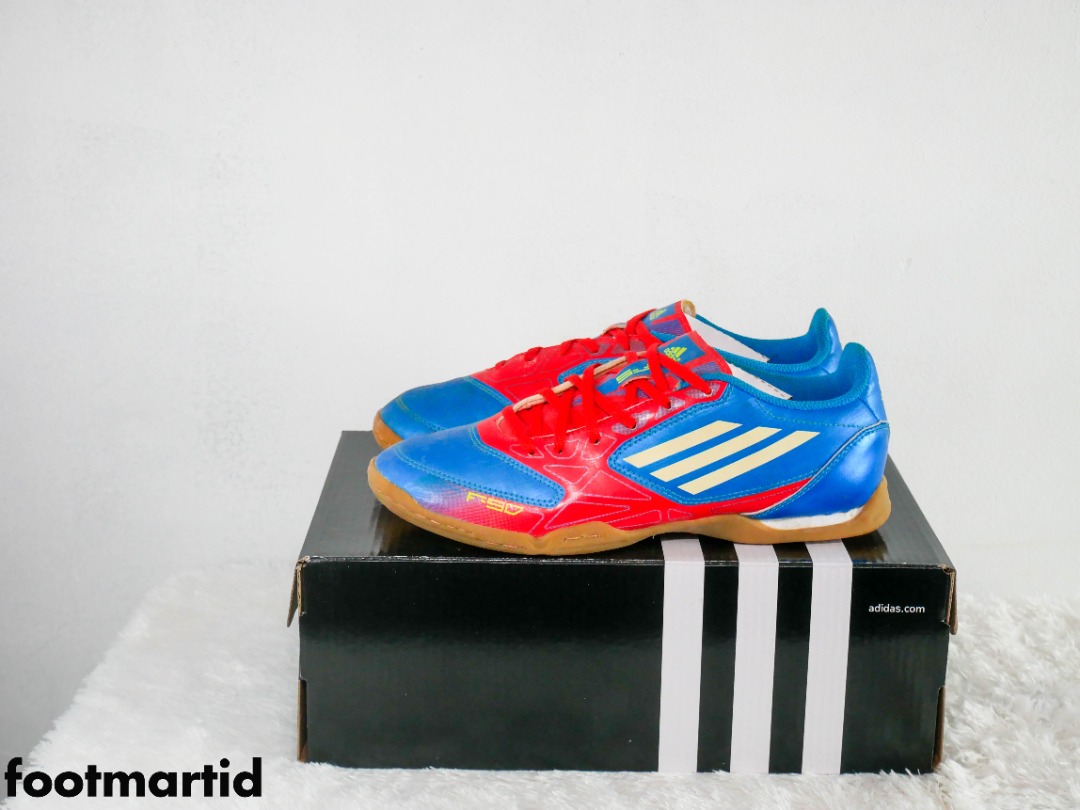 Sepatu futsal adidas f5 cheap