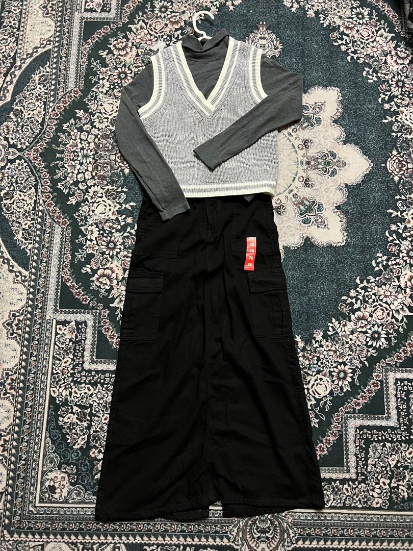 Black denim skirt store set