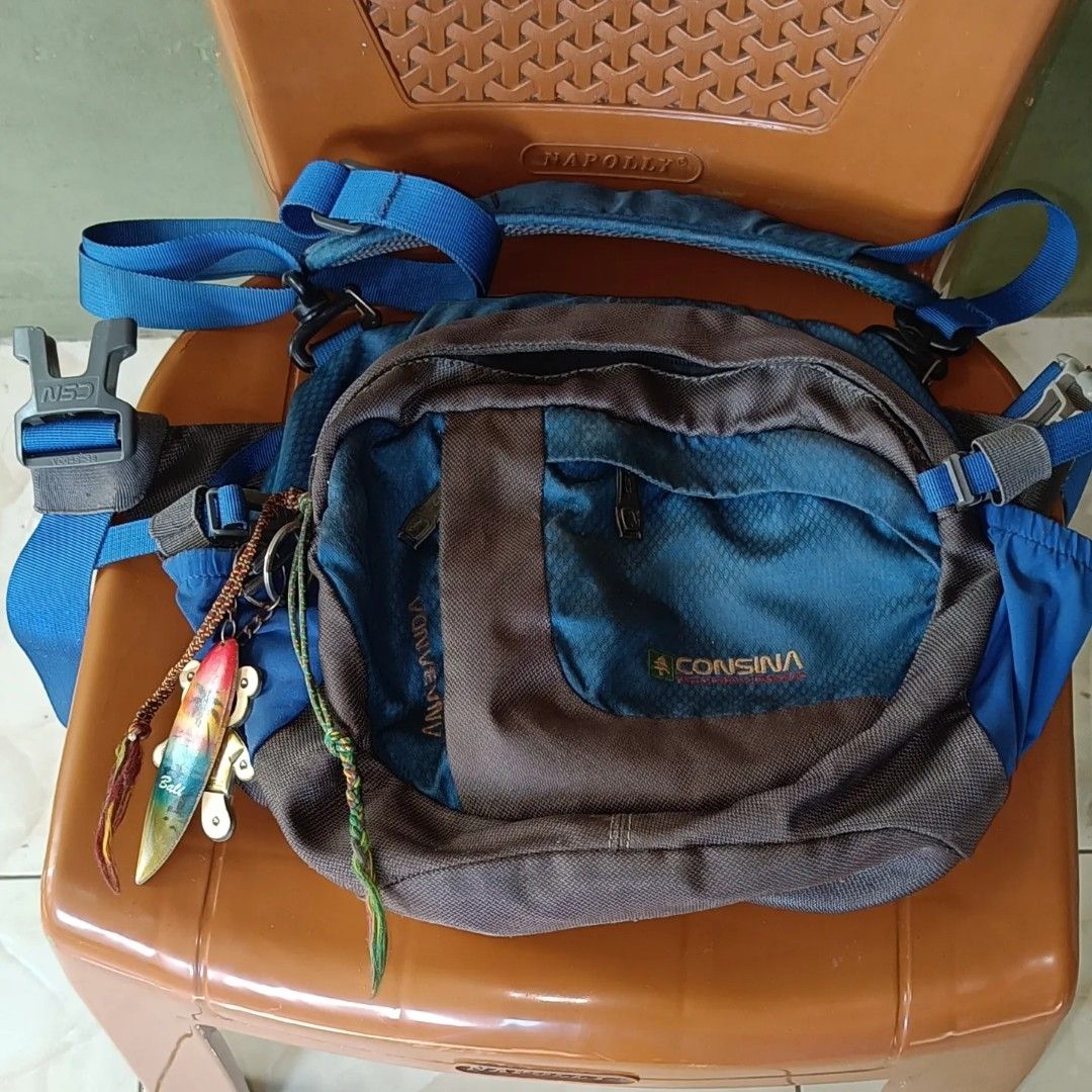 Consina sling sales bag