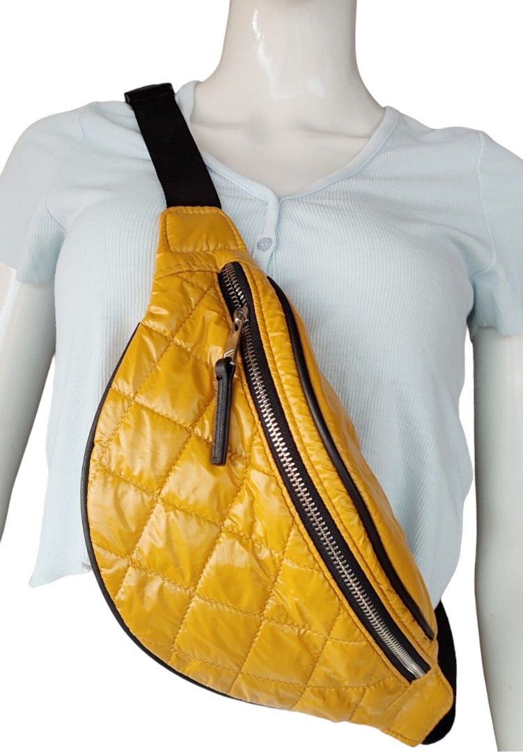 Stradivarius bum bag clearance
