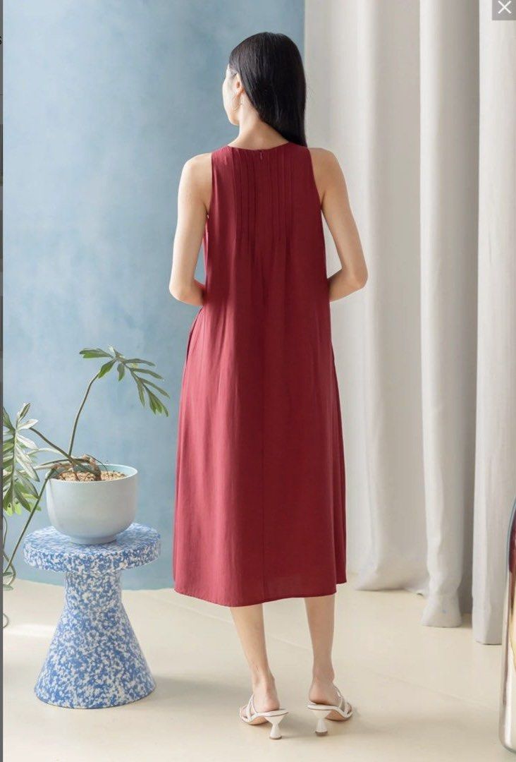 Red sunday dress store