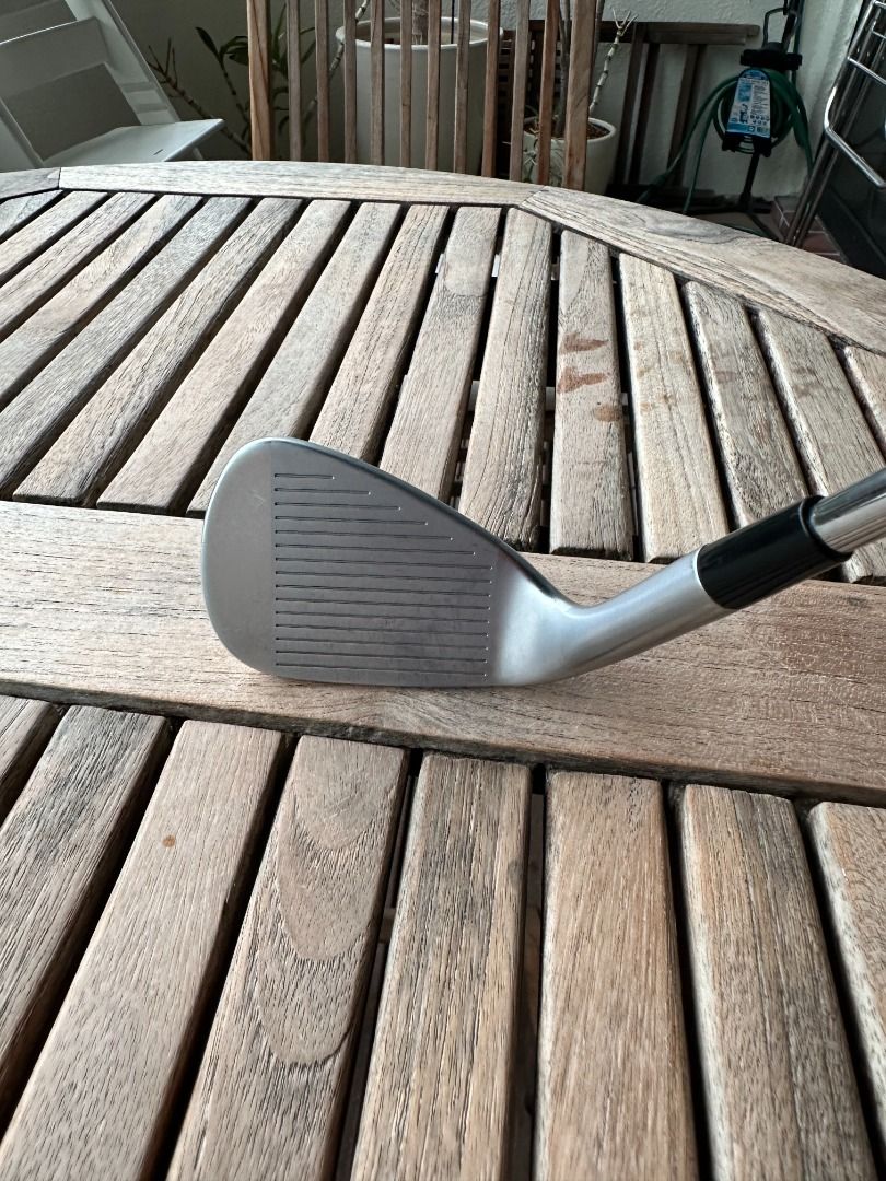 P790 approach wedge outlet