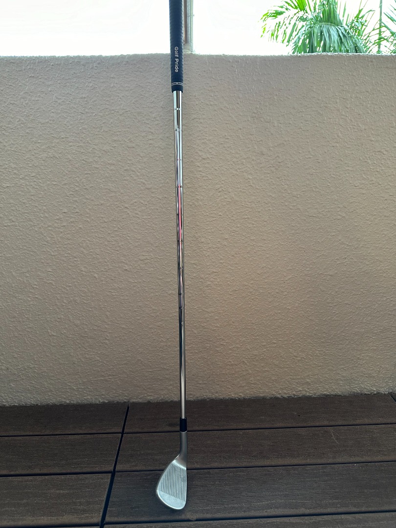 Taylormade P790 Approach Wedge, Sports Equipment, Sports & Games, Golf