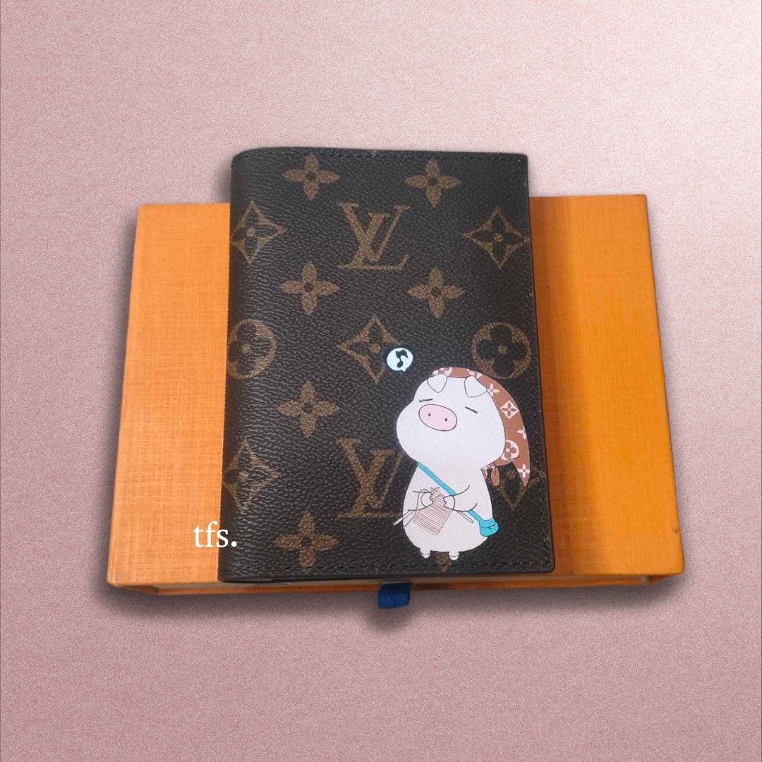 TFS Classic Mono Passport Holder Holiday Edit, Women's Fashion, Bags