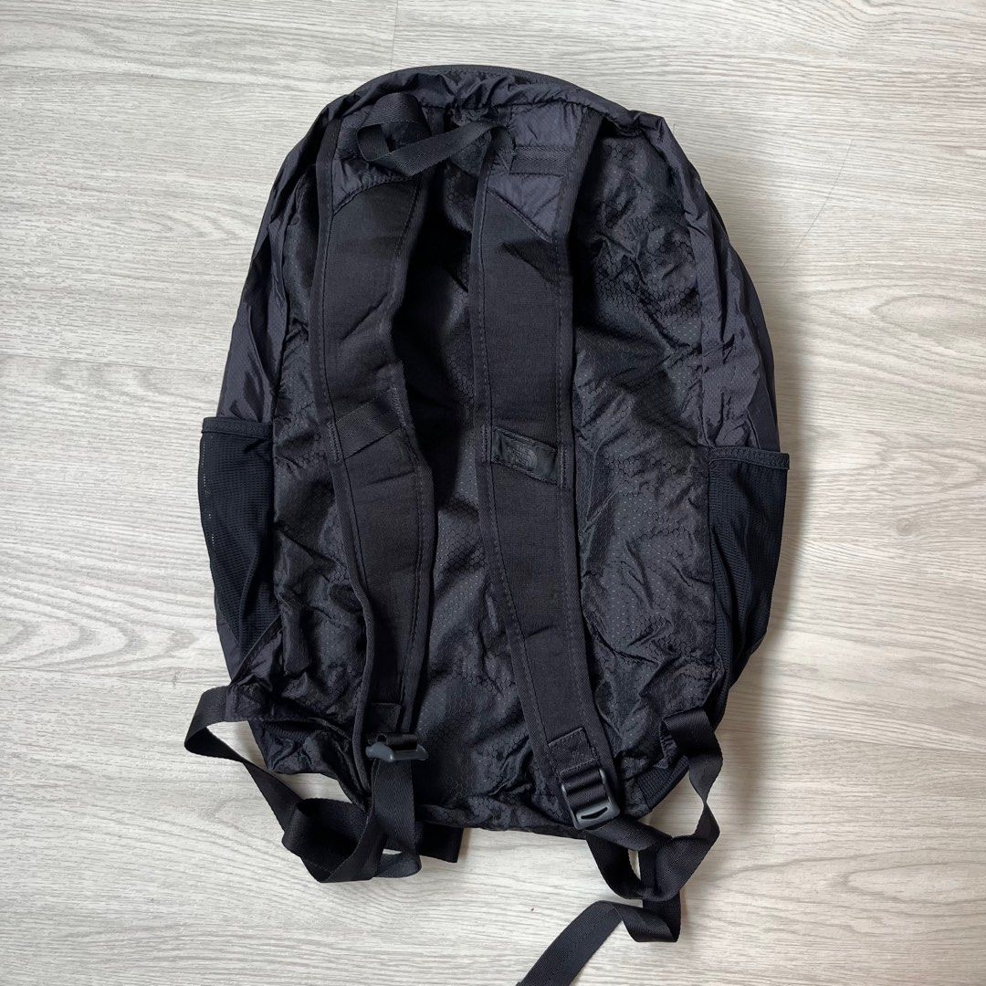 The north face discount flyweight 17l backpack