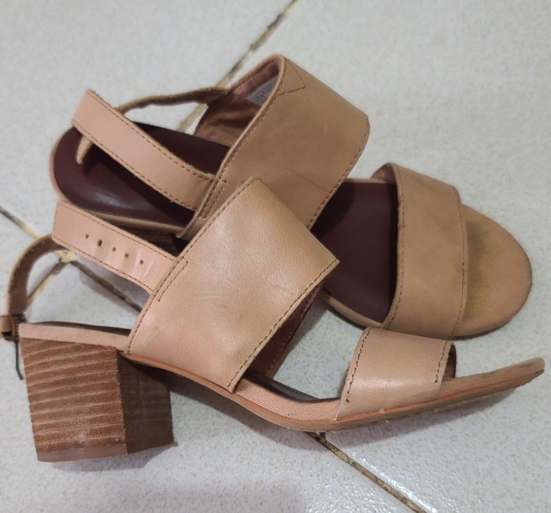 Toms on sale poppy sandals