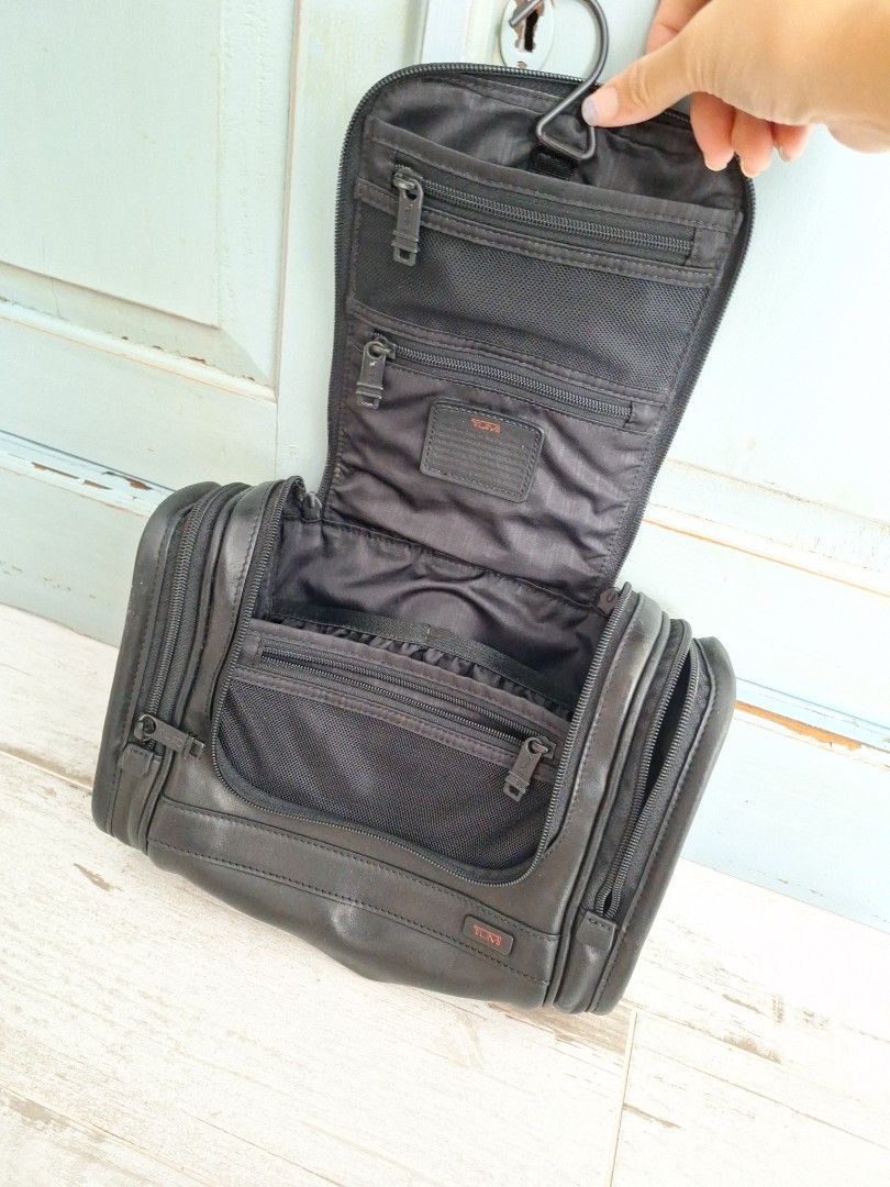 Tumi leather toiletry clearance bag
