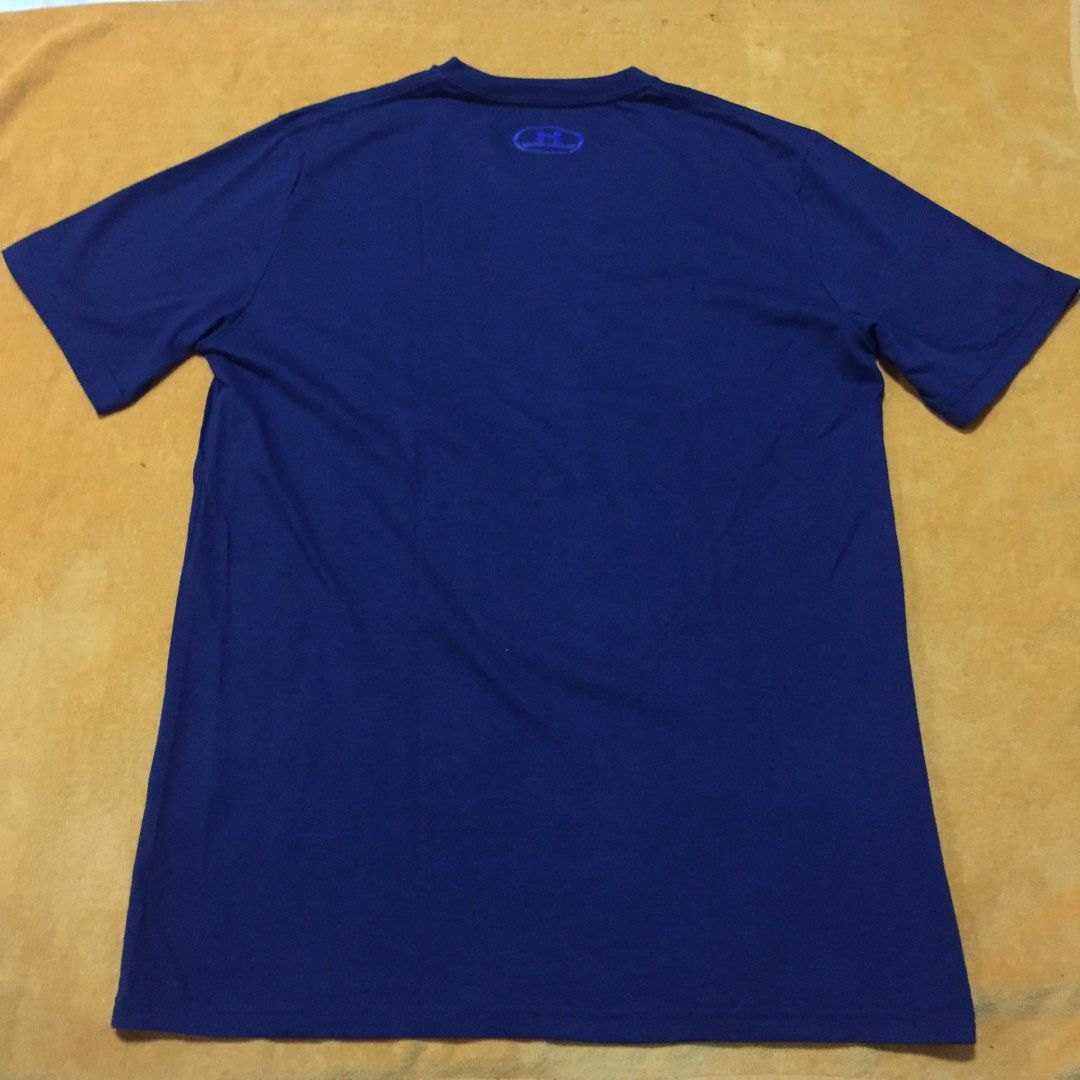 Under armour loose hotsell heatgear shirt