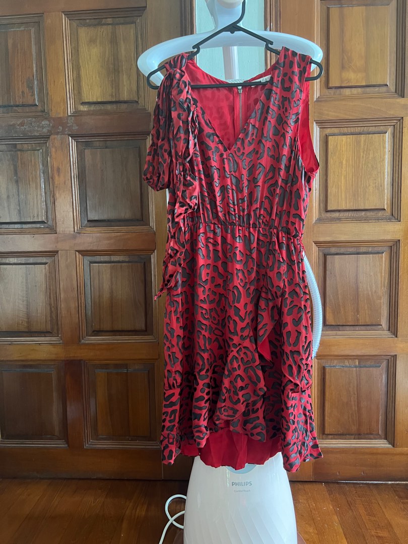 Alice olivia red dress sales