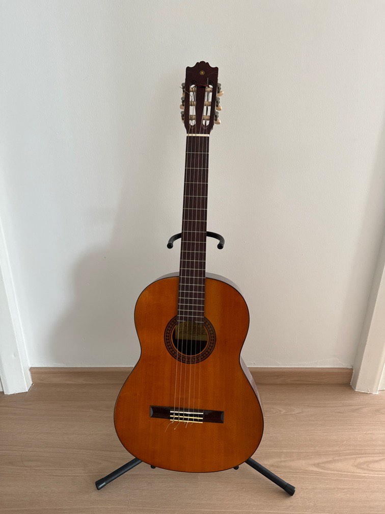 Yamaha g228 deals classical guitar