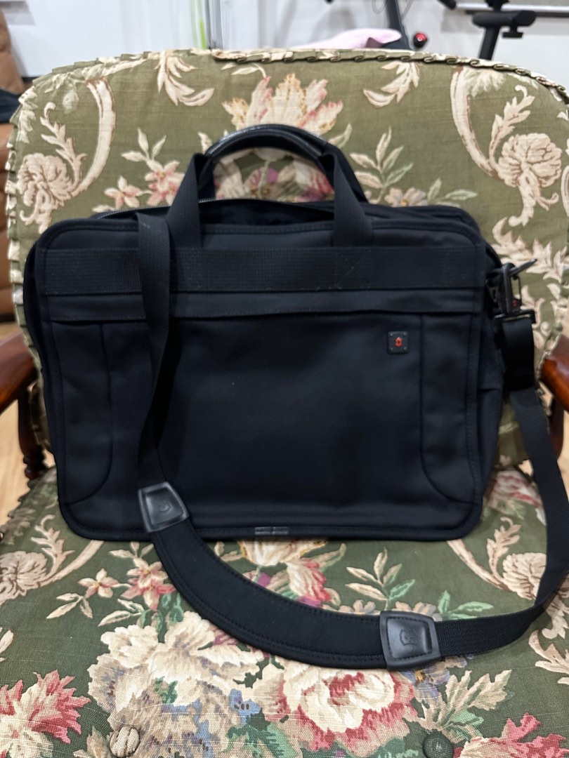 Victorinox Briefcase, Men's Fashion, Bags, Briefcases on Carousell