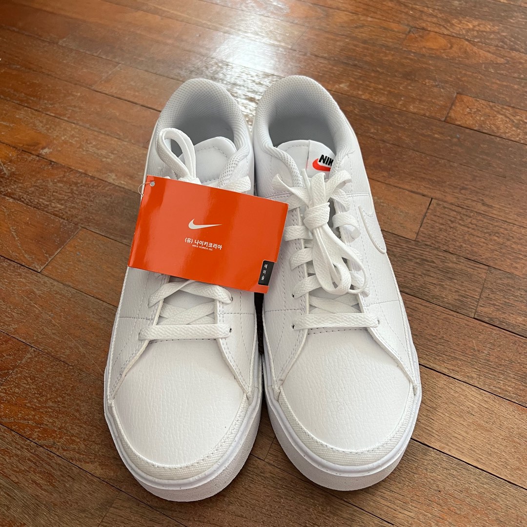 White hotsell nike canvas
