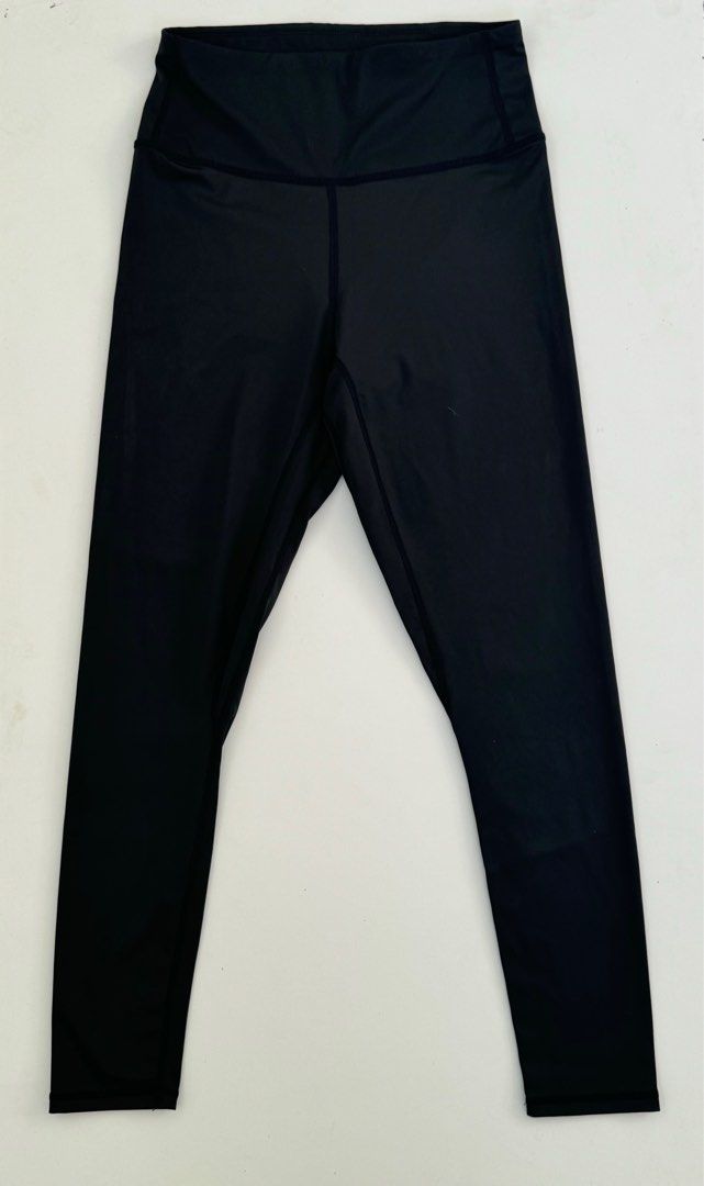 AERIE - Black Chill Play Move high Rise Leggings w/ Pockets, Women's  Fashion, Activewear on Carousell