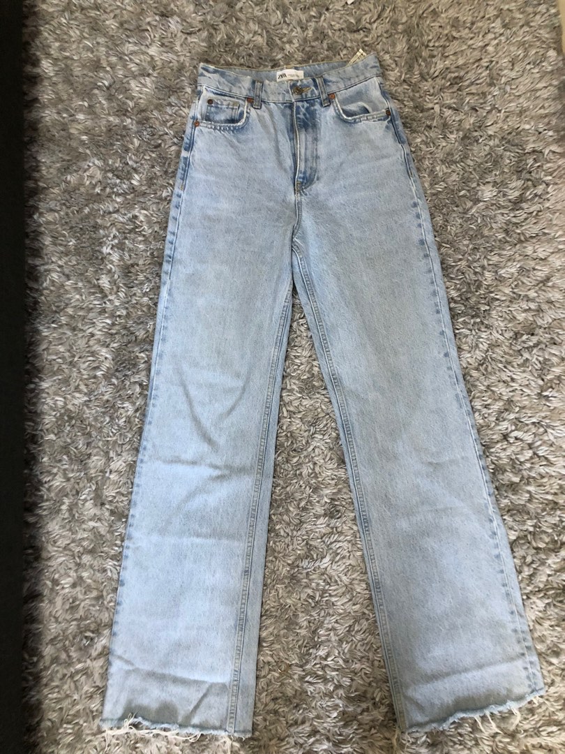 Zara wideleg, Women's Fashion, Bottoms, Jeans on Carousell