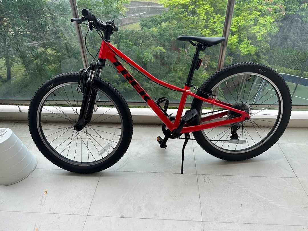 24 Trek Precaliber mountain bike Sports Equipment Bicycles