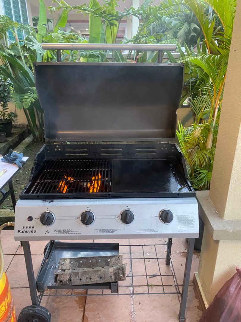 Jackaroo 2 deals burner bbq