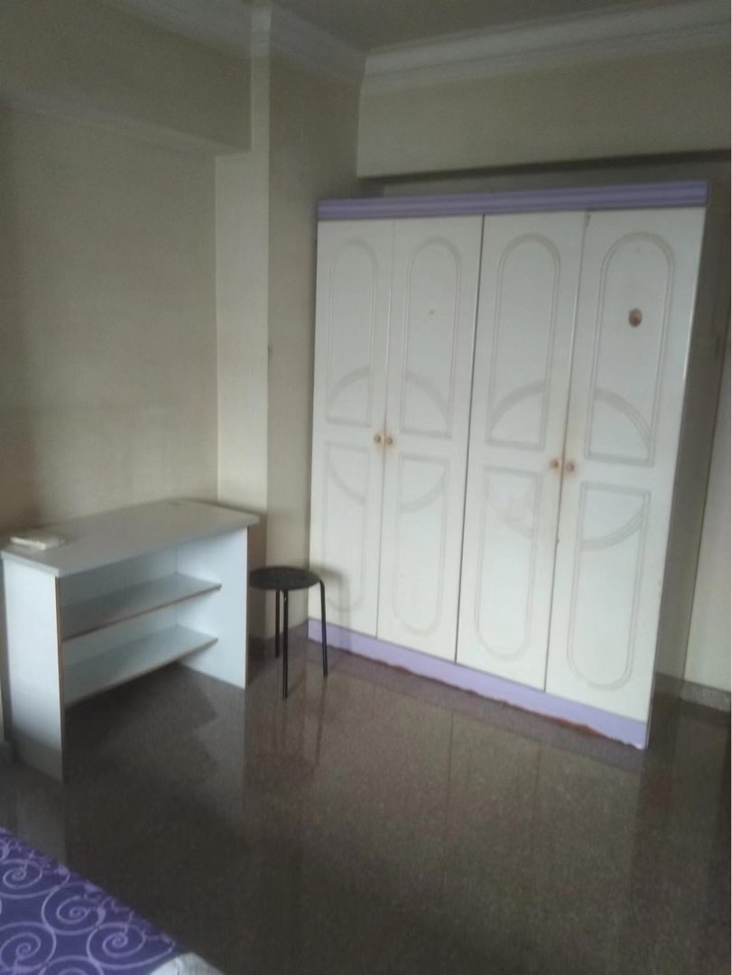 (Category: ) located in . Submitted by randombuy (Listing ID 1277998388, Image 1). Description: .
