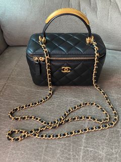（分類：）位於 。 由 share.preloved 提交（商品編號 1277915516，圖片 1）。簡介： 。