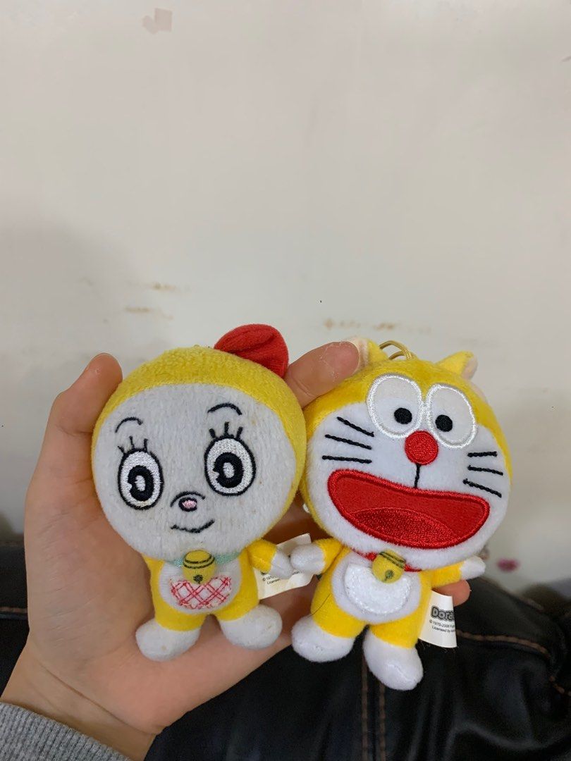 公仔 （分類：絨毛玩具）位於 Hong Kong。 由 imapy 提交（商品編號 1277978444，圖片 4）。簡介： 自出價/免費送出 屋企多到冇埞企 求好心人收留佢 得意公仔細細地 佢會誠心祝福你 DM 可求多圖睇 🫶🏻🫶🏻🫶🏻。