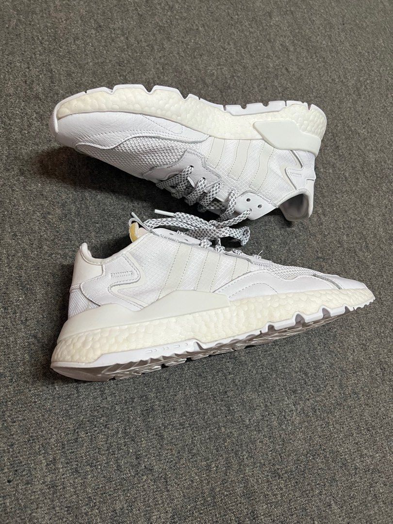 Adidas Triple white nite joggers
