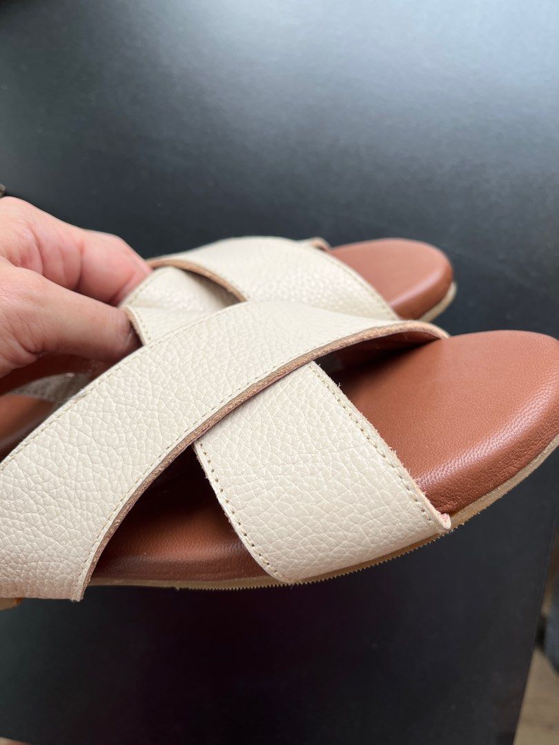 Aere Alexandra Flats, Women's Fashion, Footwear, Flats & Sandals on ...