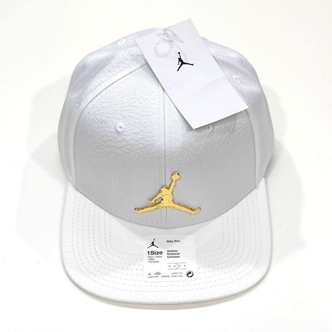 White hotsell jordan snapback