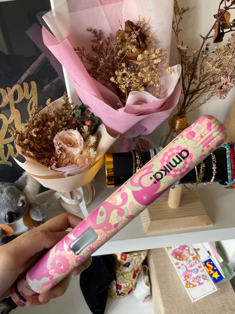 Amika hair straightener pink discount
