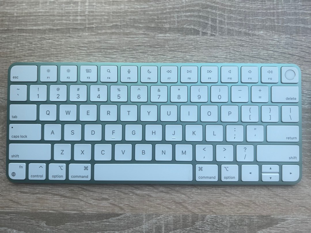 程度良好] Apple Magic Keyboard with Touch ID and Numeric Keypad 