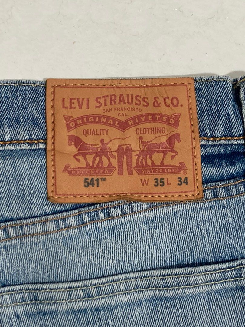 Authentic Levi s 541 Leather Patch Athletic Tapered White Oak Cone Cut for Big Men s Actual Waistline is 36 38