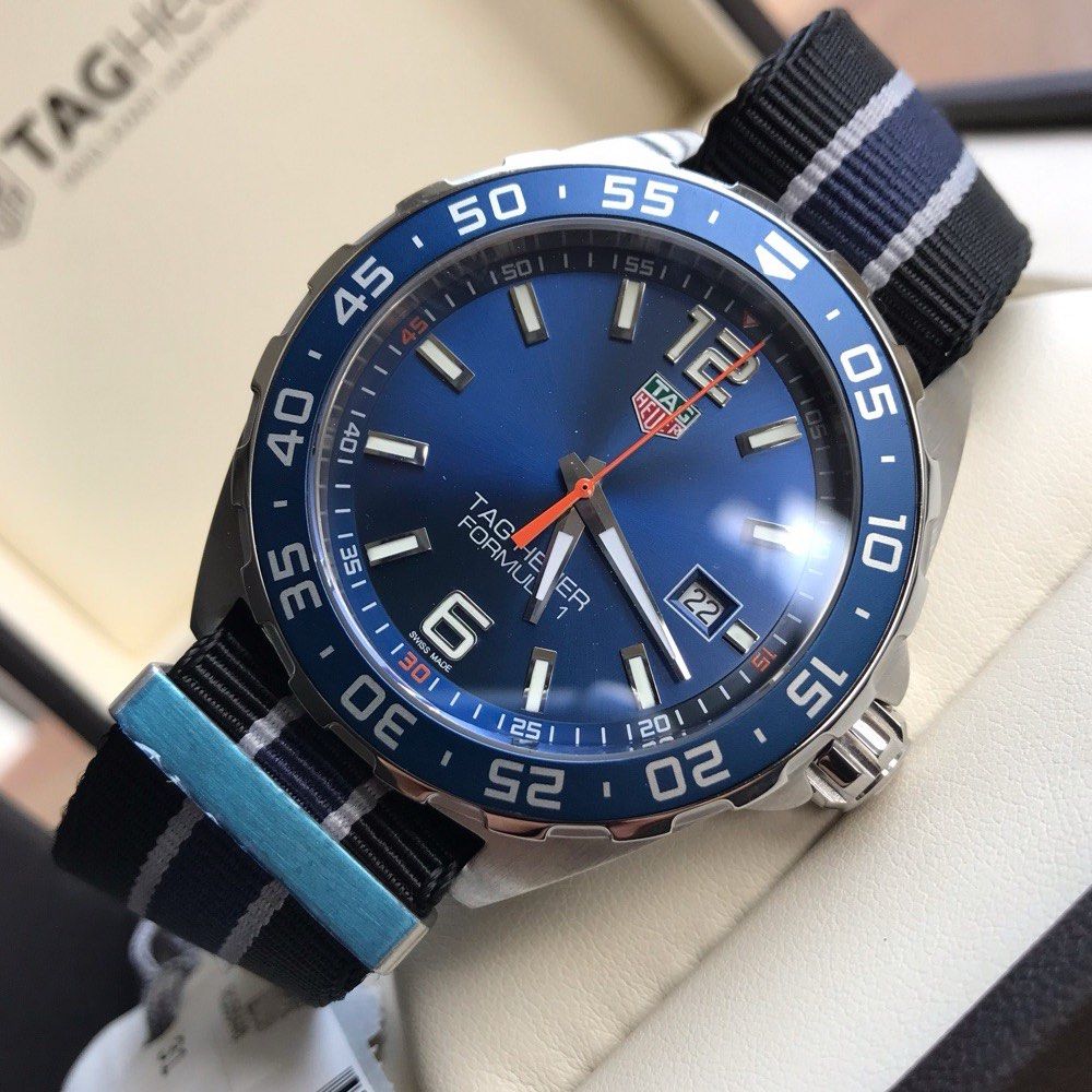 Tag Heuer Aquaracer Calibre 5 WAJ2112 Automatic Steel Blue Date Dive W