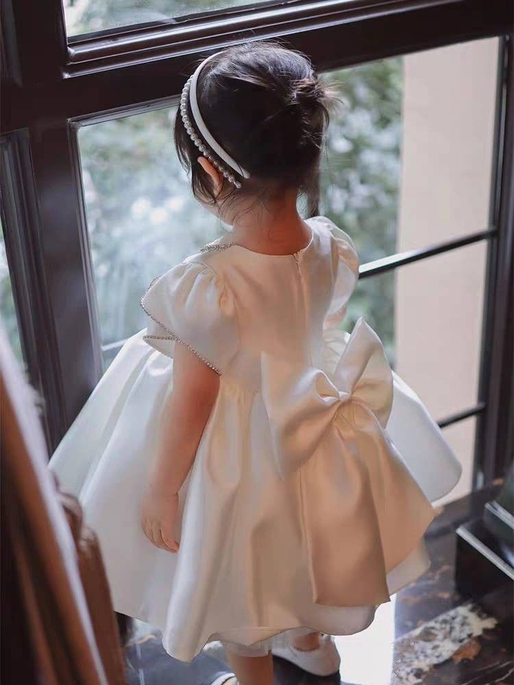 White dress for girl baby outlet