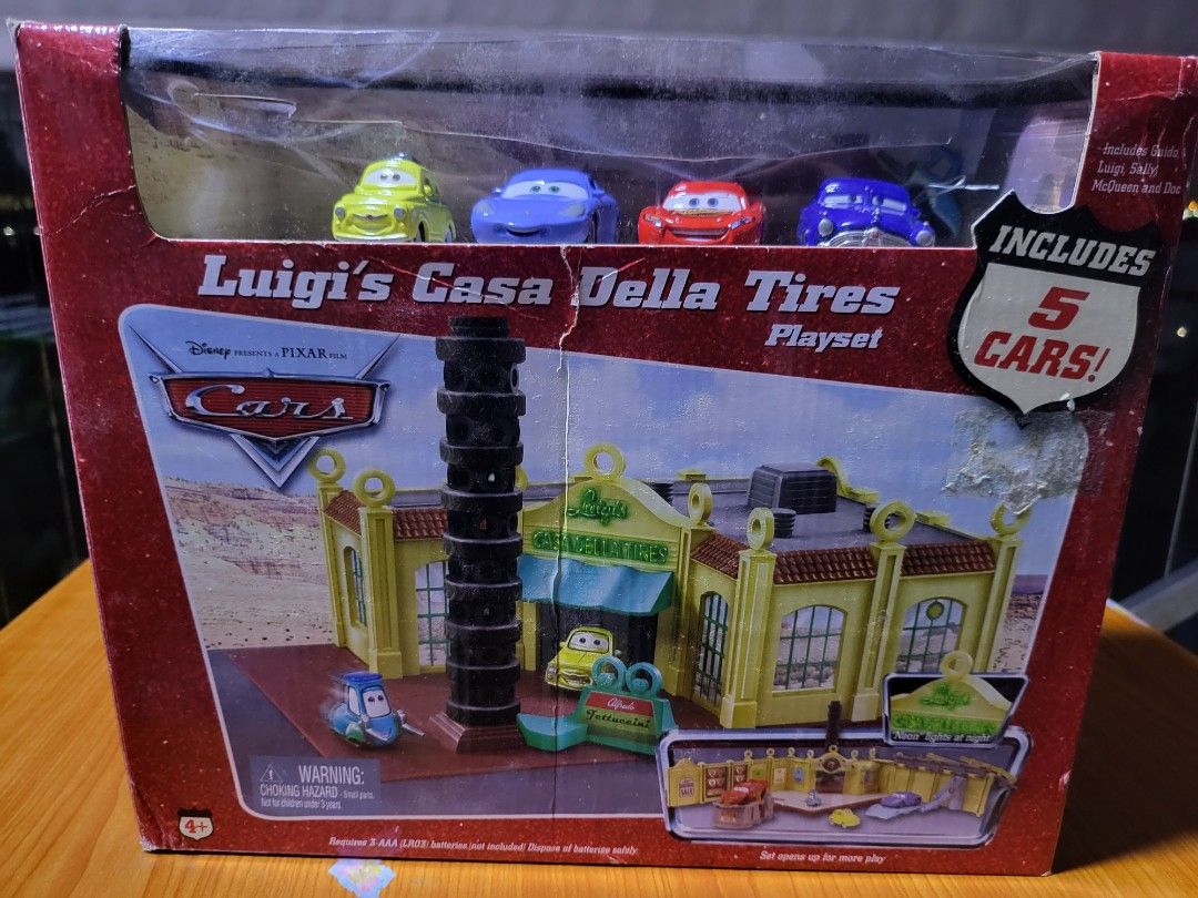 Luigi's casa best sale della tires playset