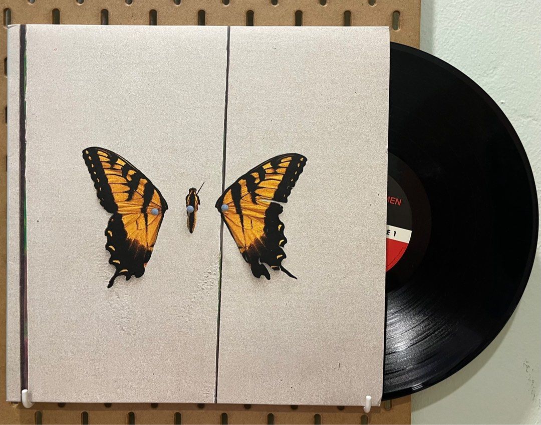 One of my favorites from Brand New Eyes : r/Paramore