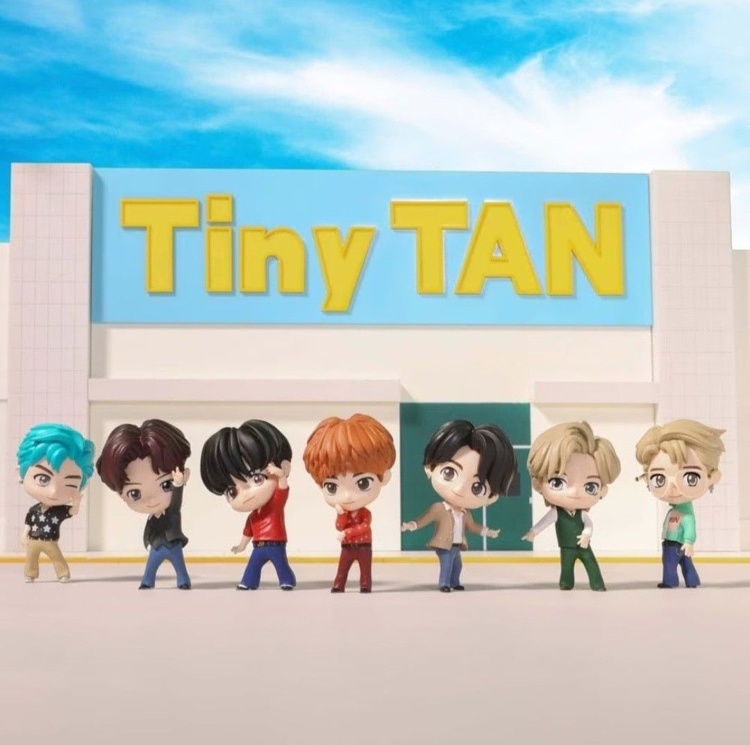 BTS TinyTan SUGA Dynamite Mini Figure, Hobbies & Toys, Memorabilia ...