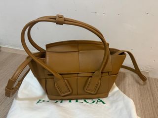 （分類：）位於 。 由 slingbb0810 提交（商品編號 1277988541，圖片 1）。簡介： 。