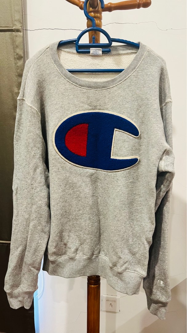 Champion big deals c sweater