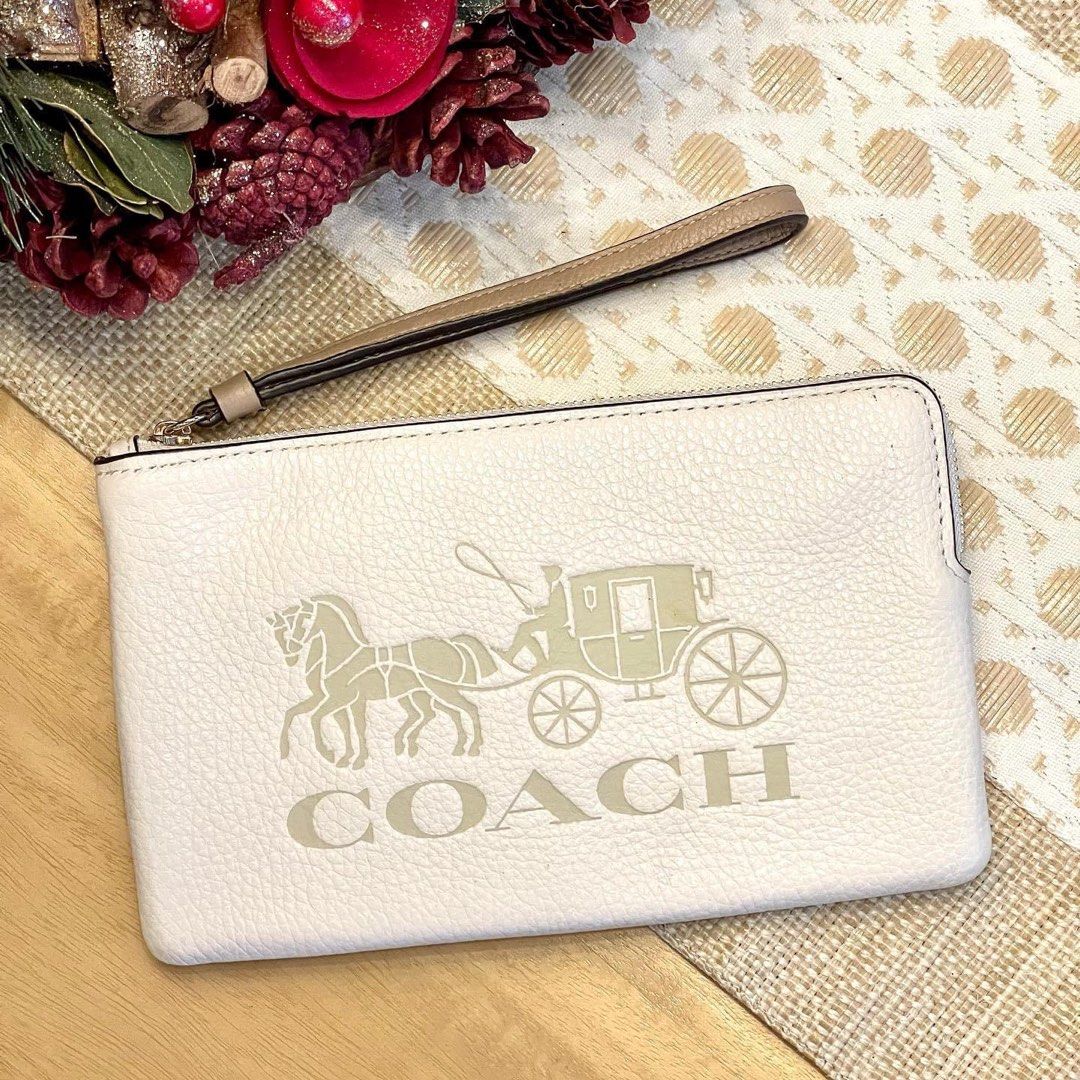 Jes corner zip wristlet best sale with horse and carriage