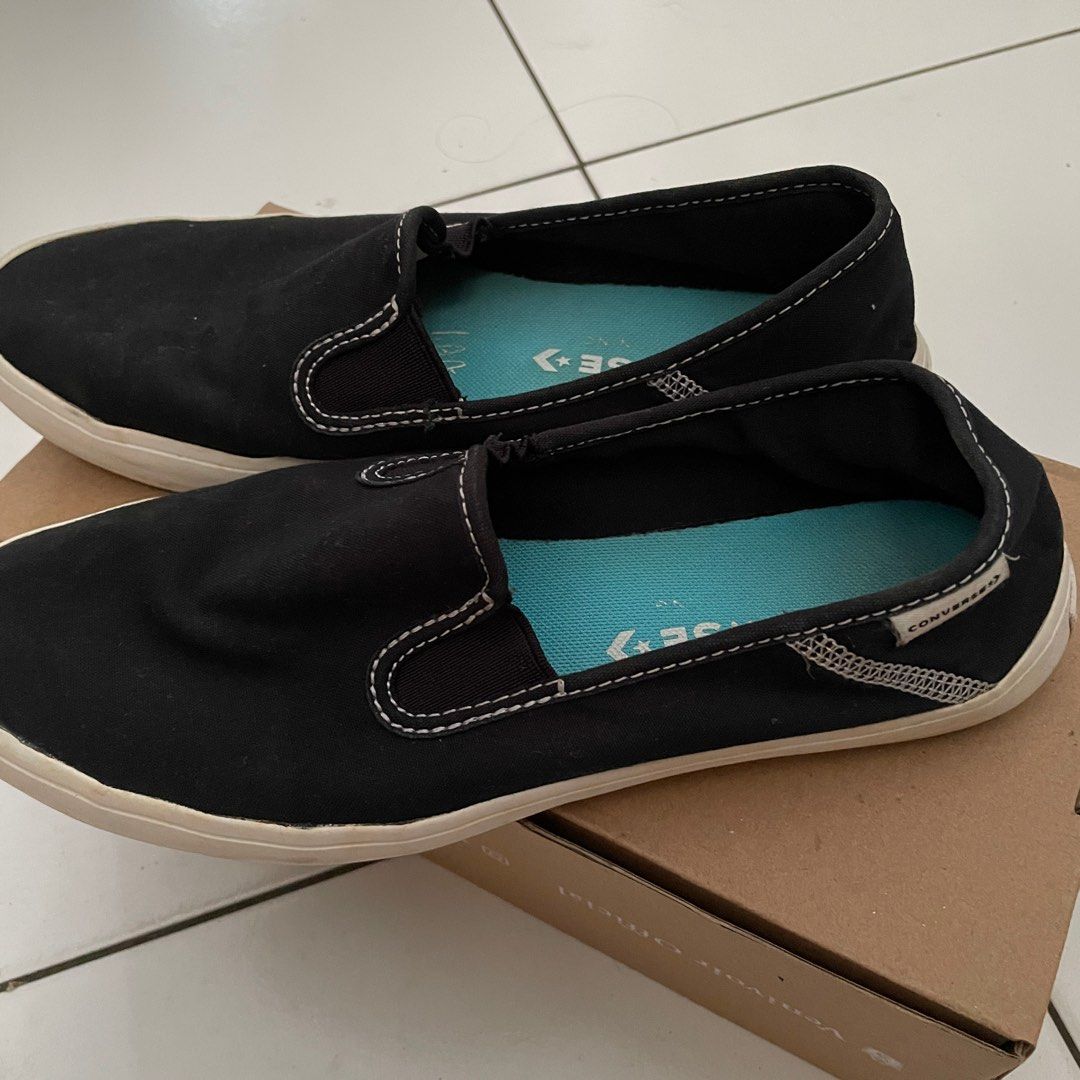 Converse Slip On Sneakers Black Fesyen Wanita Sepatu di Carousell
