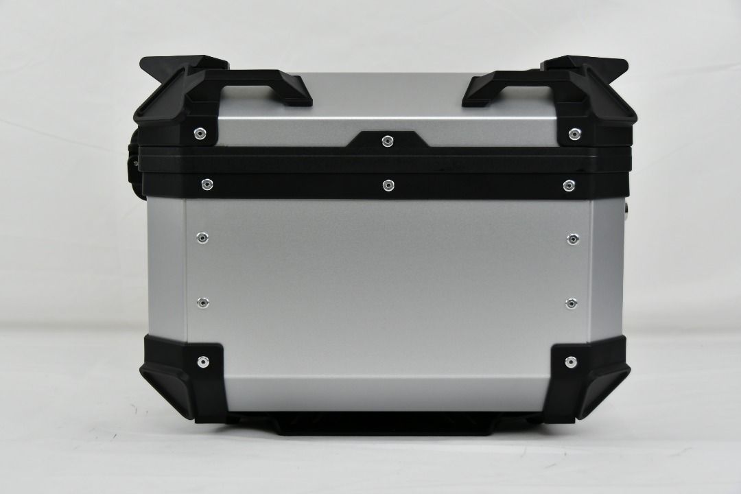 Coocase 30L Aluminium Top Case (Flat Silver), Community on Carousell