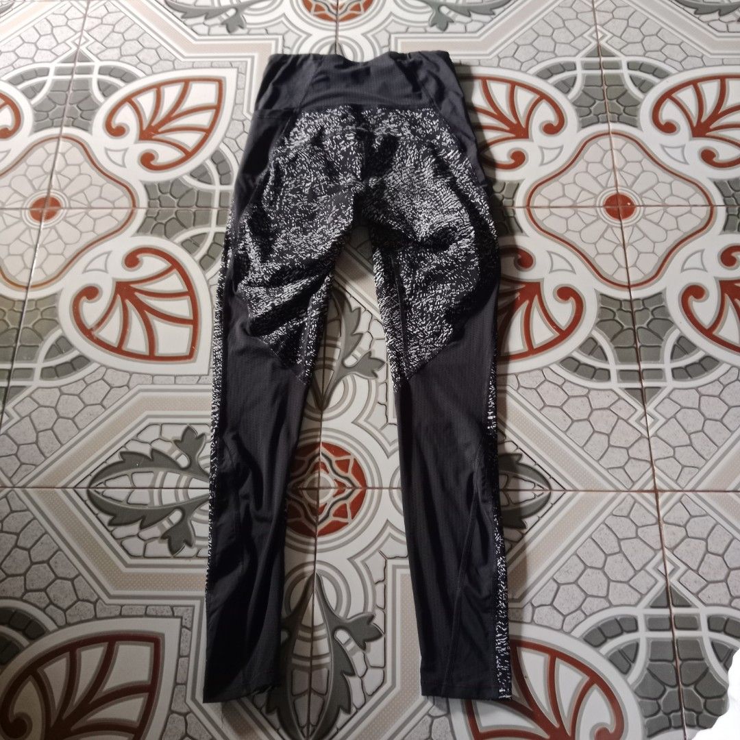 Domyos sport legging women s Olah Raga Baju Olahraga di Carousell