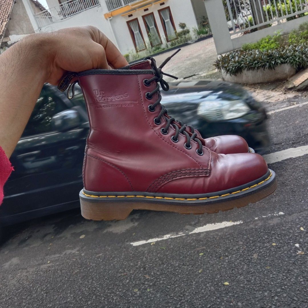 Dr martens 2025 cherry red 37