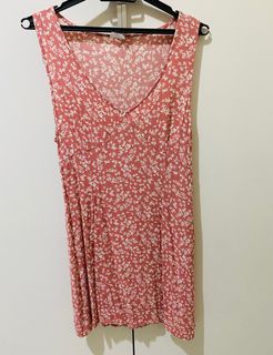 (Category: ) located in . Submitted by her_boutique (Listing ID 1278023677, Image 1). Description: .