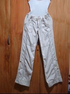 GAP - Low Waist Cargo Pants (adjustable length)