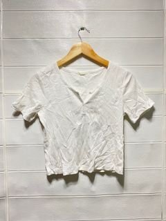 Uniqlo Basic Top, Women's Fashion, Tops, Blouses on Carousell
