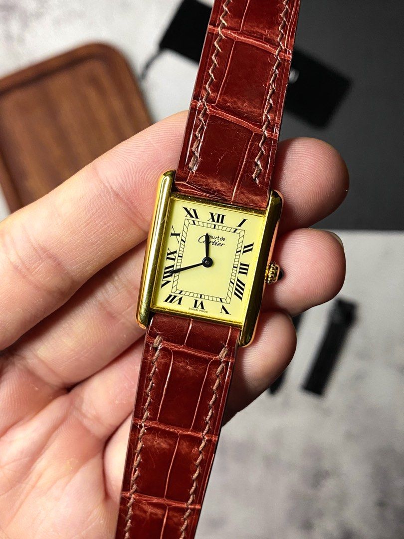 Cartier tank leather discount strap