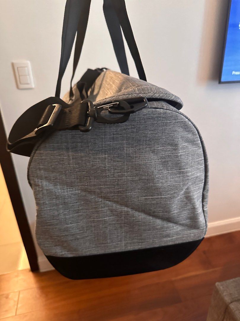 Herschel Grey Duffle (Category: Backpacks) located in Taguig. Submitted by sourcedbym (Listing ID 1277945376, Image 3). Description: Retail is 8K! #duffle #herschel #backpack #travel.