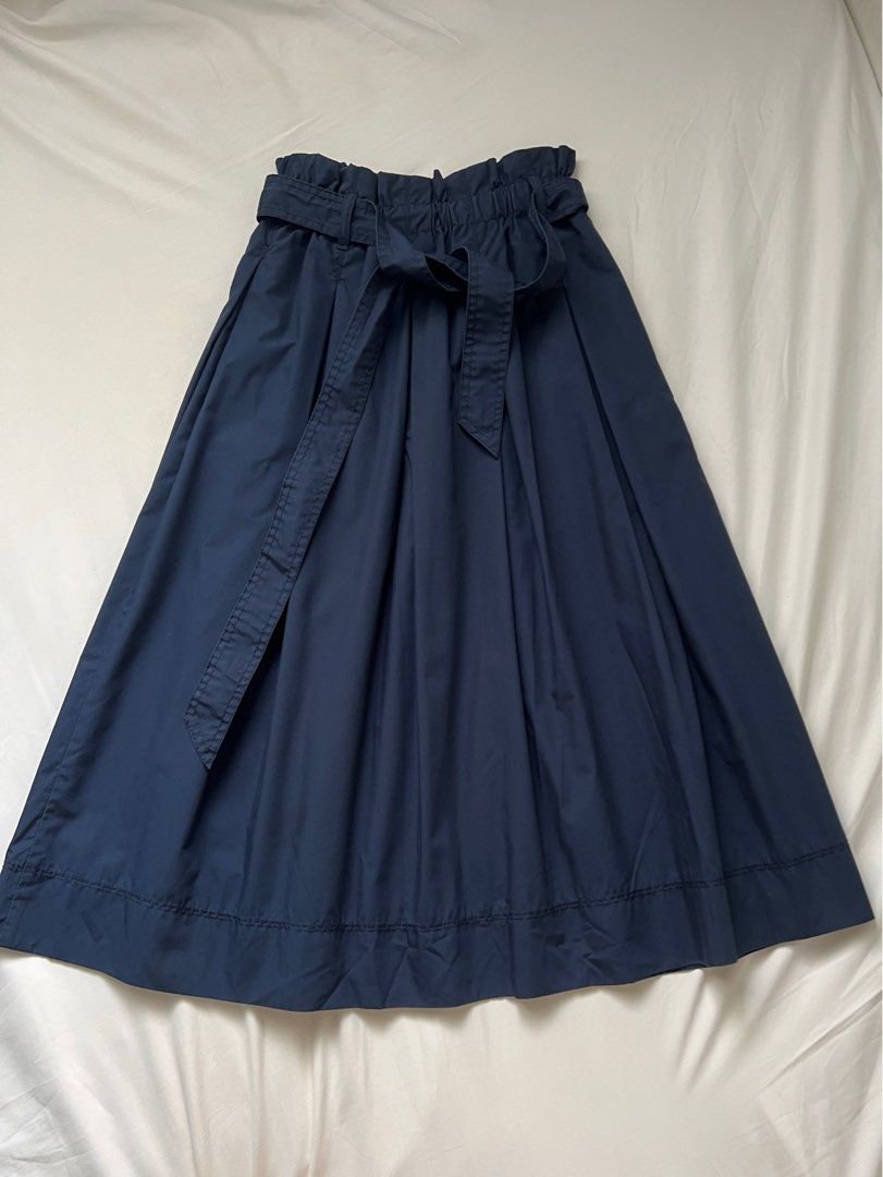 H&m navy discount blue skirt