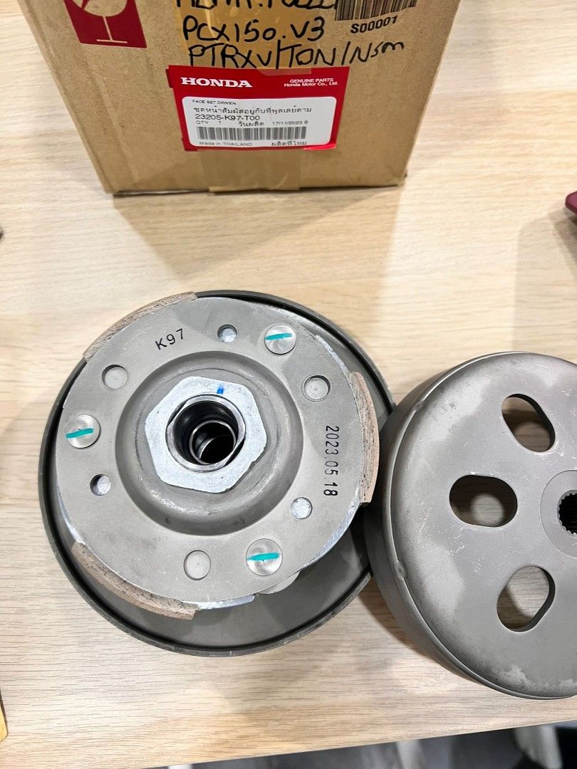 Honda ADV150 Clutch CVT Set + Bell ORIGINAL PCX150 Clutch CVT Set K97, Motorcycles, Motorcycle