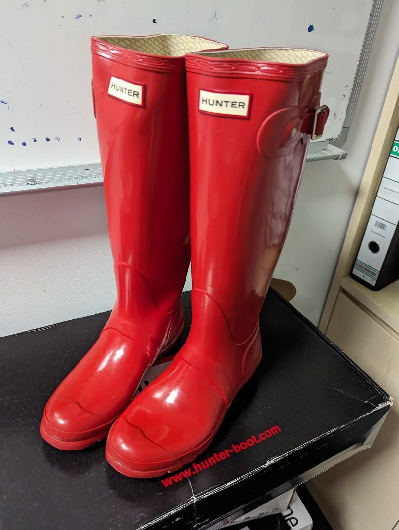 Hunter Long Boots in Classic Bright Red